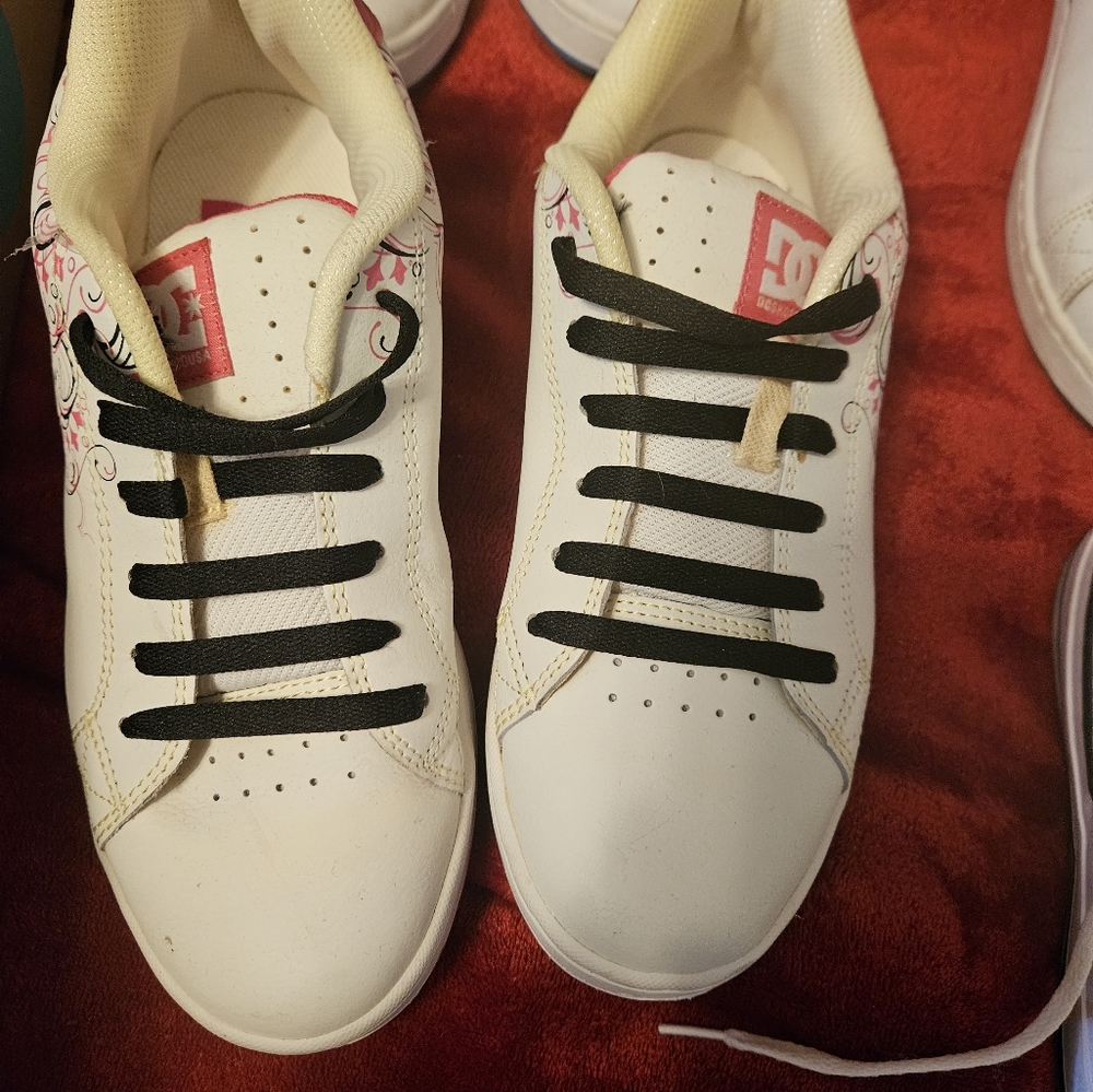 DC shoes